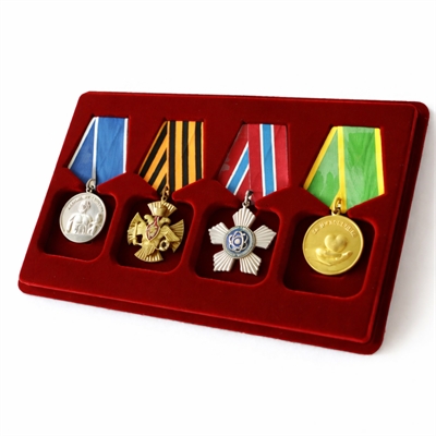 Планшет (футляр) на 4 ордена (квадрат) с пятиугольной колодкой 53003005 - фото 1358518